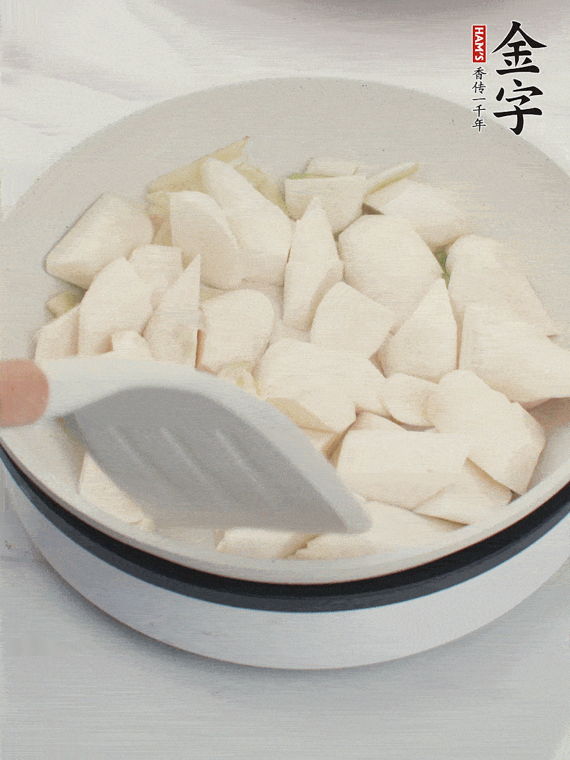 加茭白煸炒。