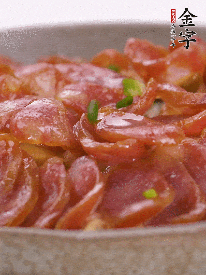 水開后放入，大火蒸10分鐘，關(guān)火燜2分鐘。